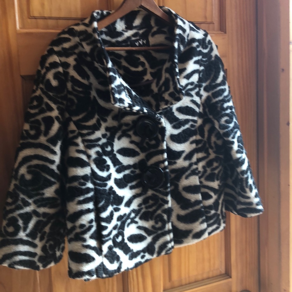 Wool coat by Italian Fabric! Size 10.